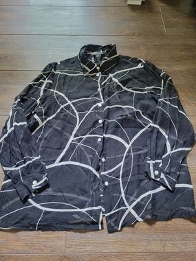 SilkLand Black Blouse with White Abstract Lines